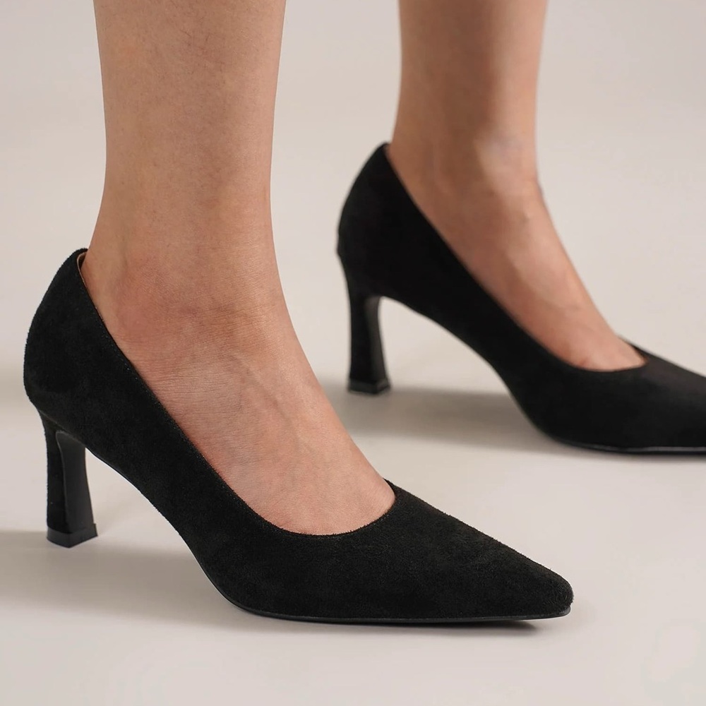 Beast Fashion Faux Suede Point Toe - Picture 4 of 8